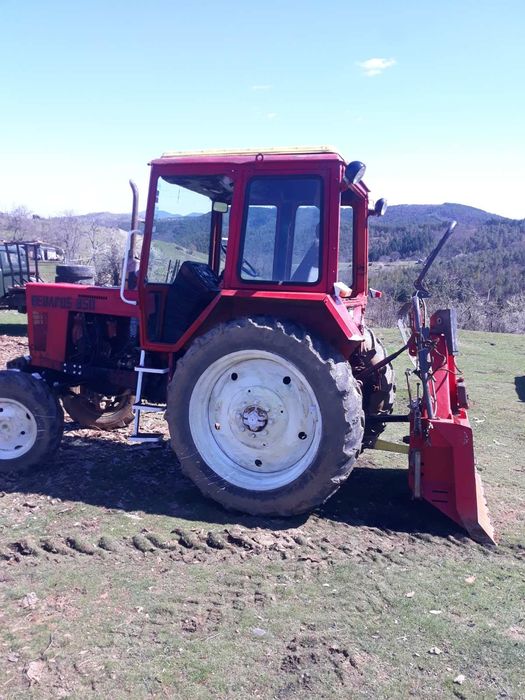 Продавам трактор 12500 лв