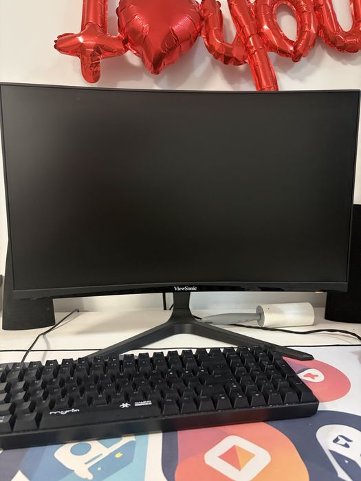 Monitor viewsonic  de 27 curbat 144hz full hd