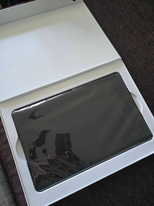Графичен таблет Wacom Intuos PRO large (PTH-860)