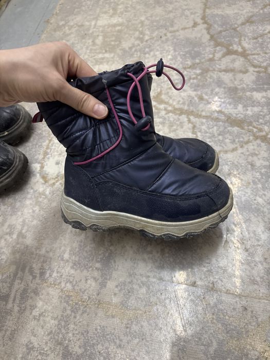 Продаю детский зимний обувь