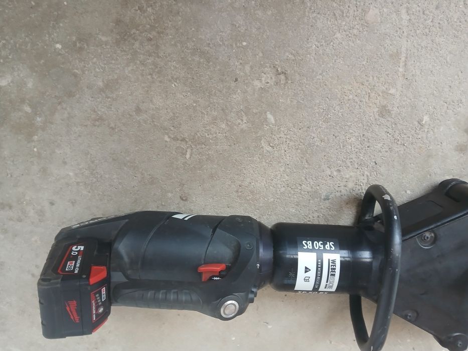 Presa descarcerare  E Force 12 to