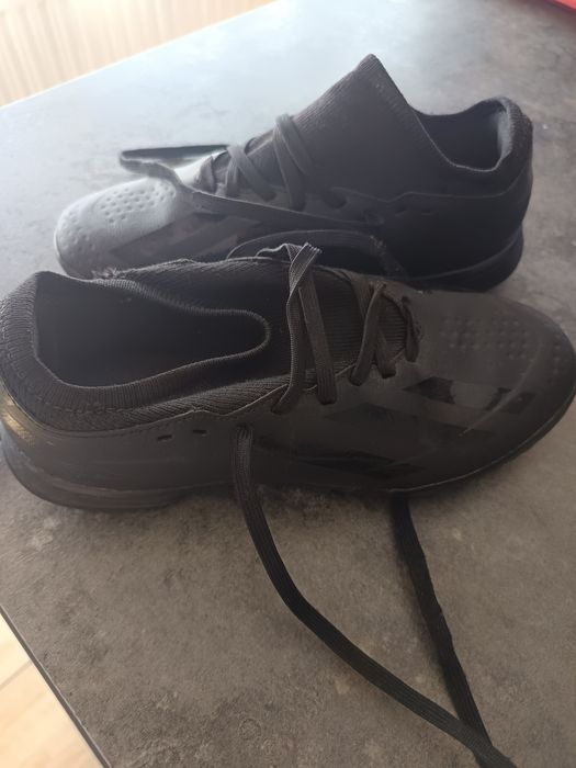 Vând Adidas pt sintetic n 34