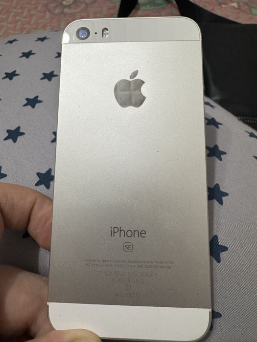 Продам Iphone SE 32 Гб