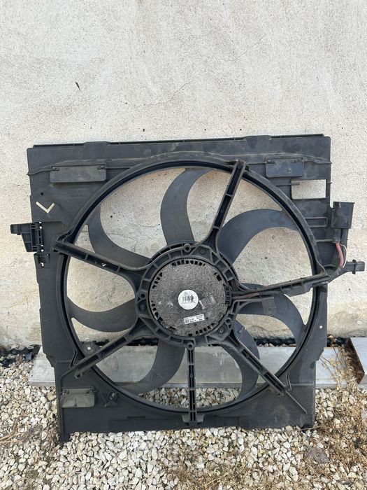 Перка радиатор BMW X5 E70 x6 e71 бмв охлаждане 600W