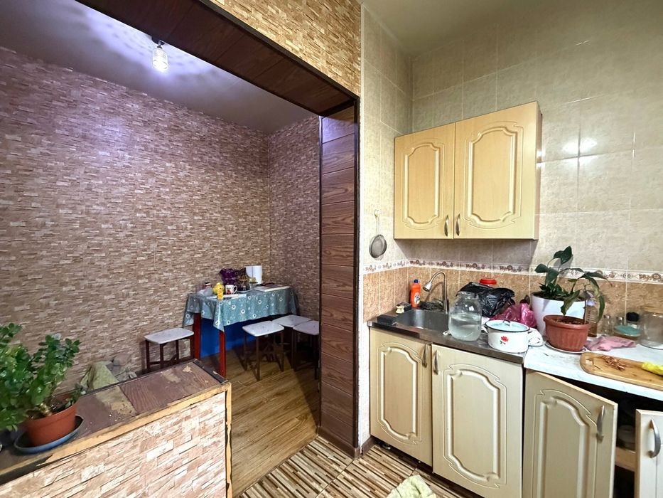 2/2/4,Братские,Яккасарай,садик-273, школа -100, можно под Ипотеку
