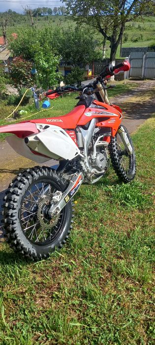 Honda crf   250 cm