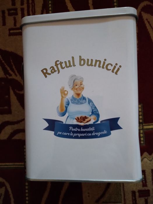 Suport hârtie, cutii depozitare și rezerva mop