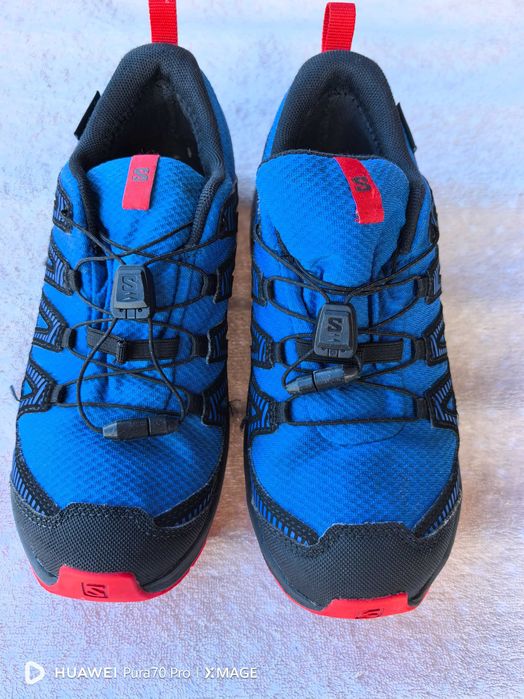 Детски обувки salomon waterproof за момче номер 35 стелка 22 перфектни