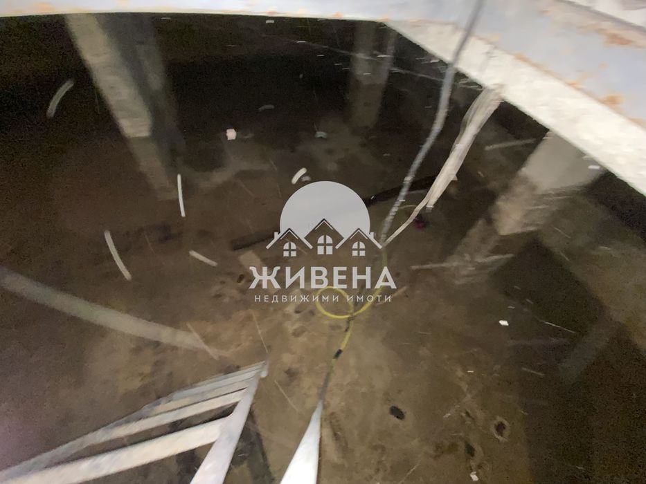 Заведение в центъра на Варна - 296 кв.м, бул. Владислав Варненчик