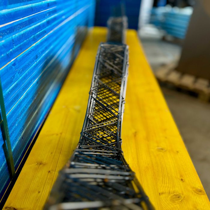 Distantier otel armatura tip S (Sarpe)