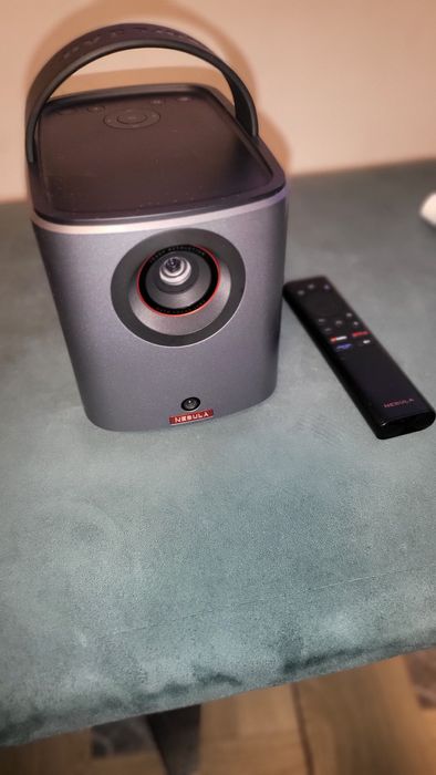 Vând videoproiectorAnker nebula mars air 3