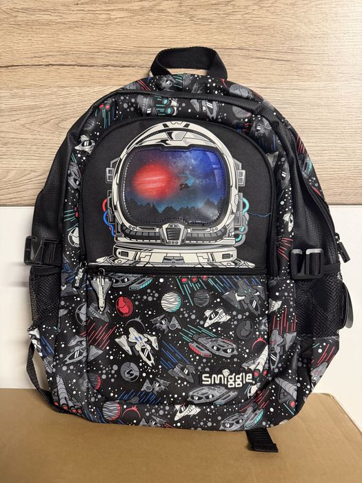 Ученическа раница Smiggle  Eclipse
