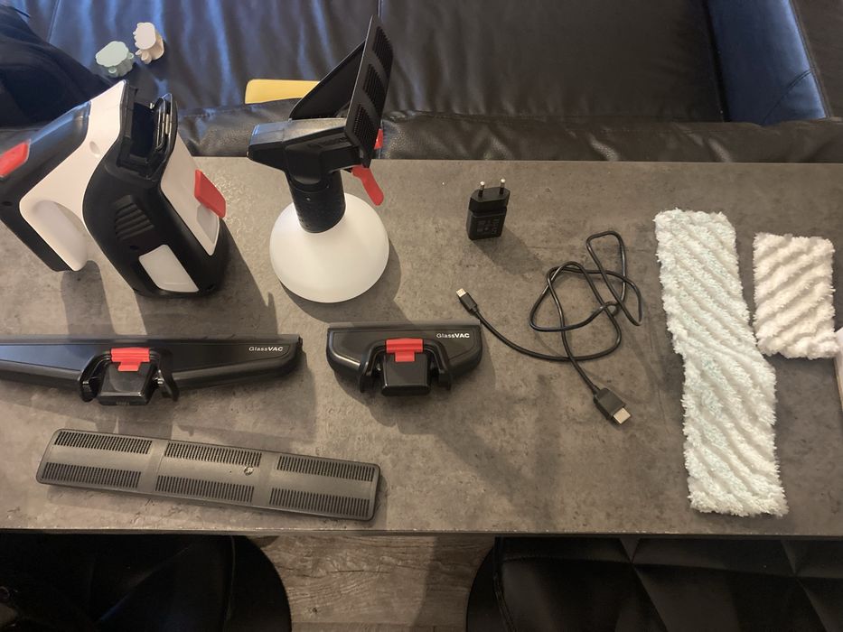 Bosch GlassVAC почистване на стъкла и повърхности