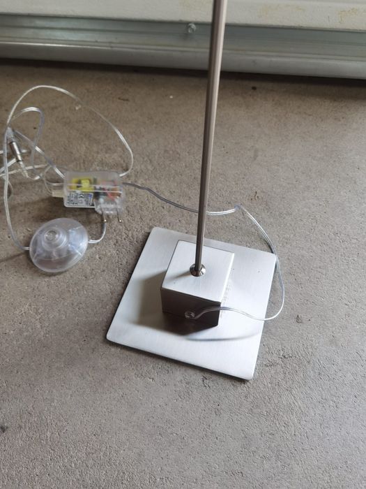 Lampă de podea LED
