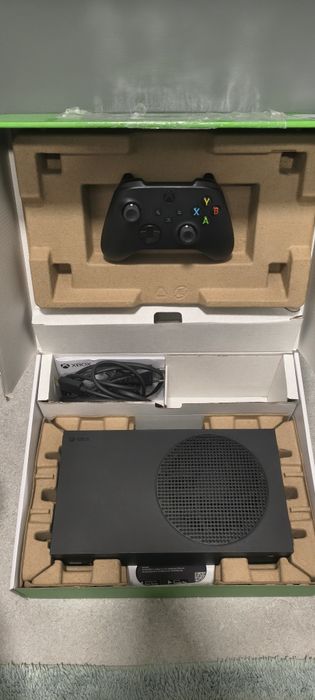 Xbox Series S / 1 TB