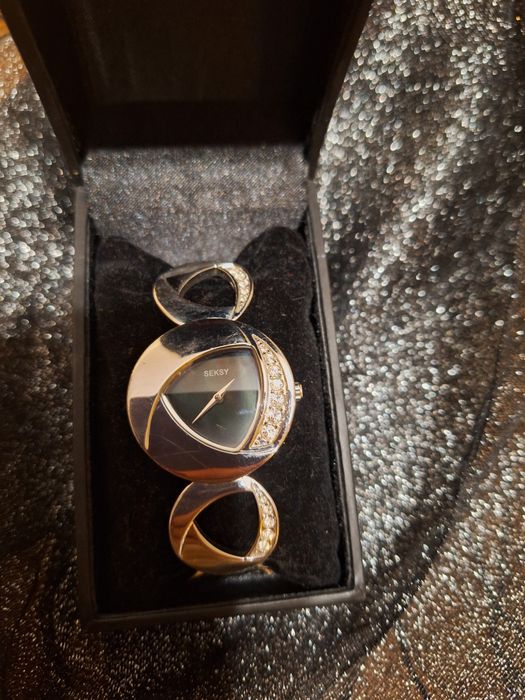 Часовник Sekonda