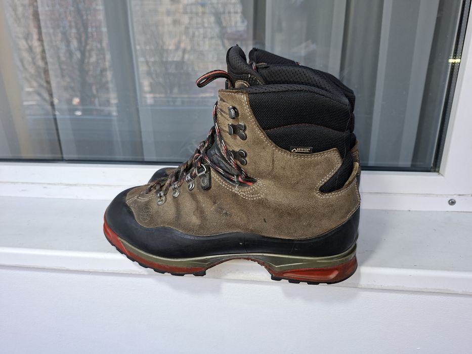 Vând bocanci Hanwag nr 45 cu Gore-tex