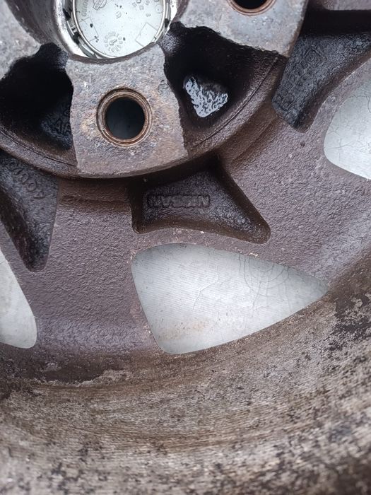 Диски R15, Nissan