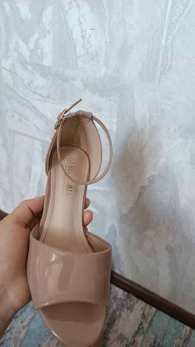 Tufli sotiladi toza br marta kiylgan sarpadegi tufli