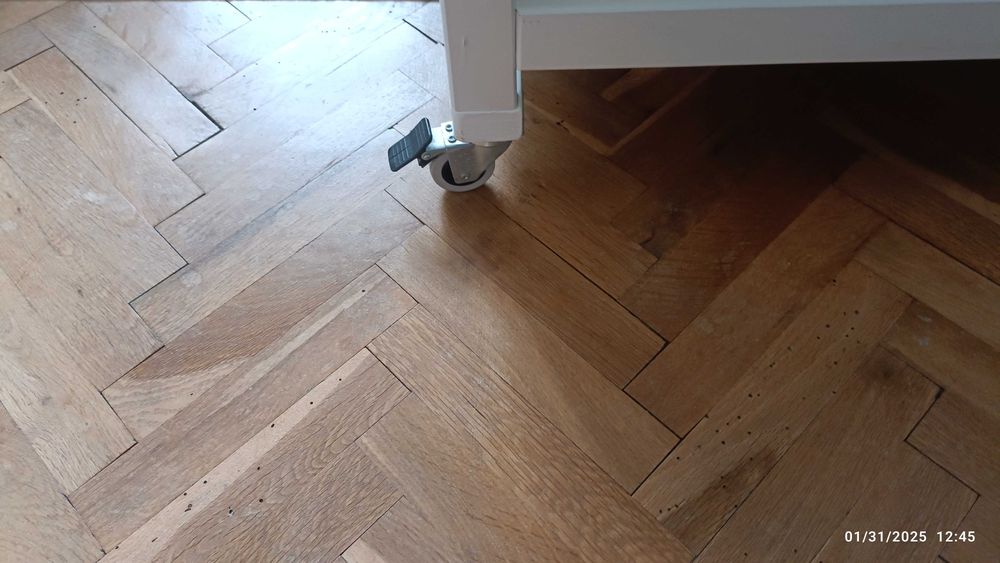 Детско легло кошара на колела от масивно дърво с матрак magniflex