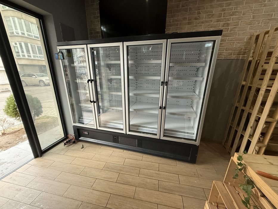 Хладилна ветрина 3м