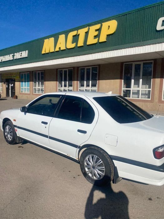 Nissan Primera 1995 года