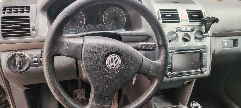 Фолксваген ТАУРАН 1.4 TSI 140 коня
