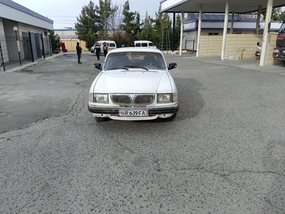 Volga 3110 sotiladi