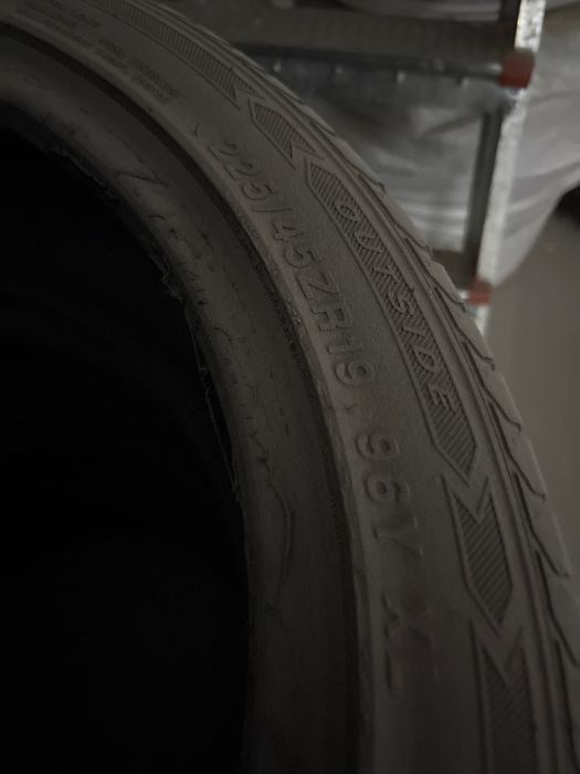 Продаш шины sailun 225/45/r19