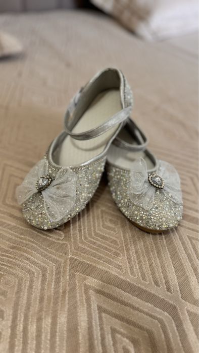 Туфли на девочку