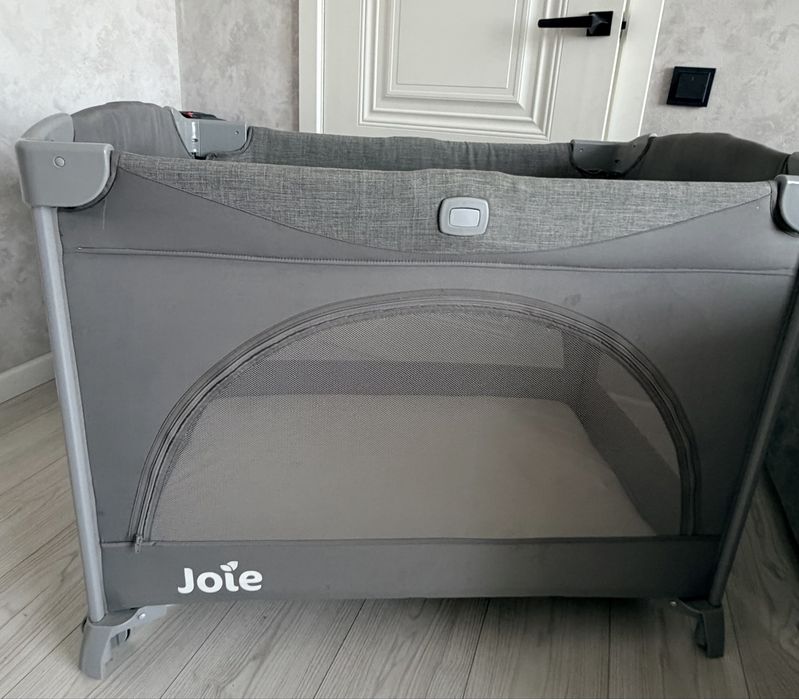 Кровать-манеж Joie
