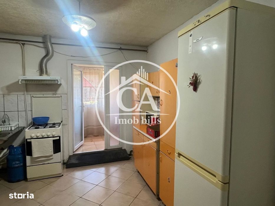 Casă de vânzare cu 5 camere în Cihei, Bihor