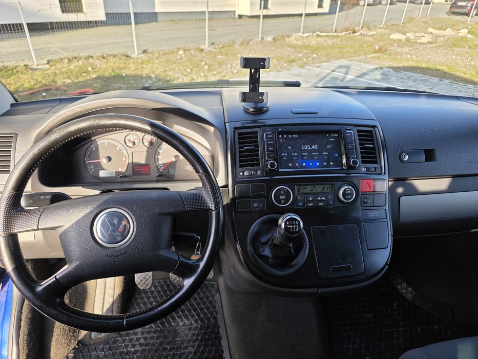 Volkswagen multivan