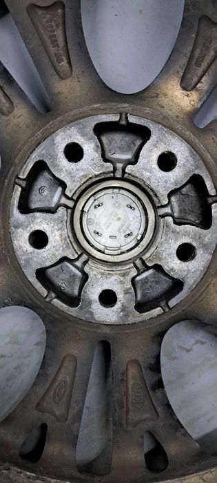 Зимни гуми Мишелин с джанти 18ки 235 55 18