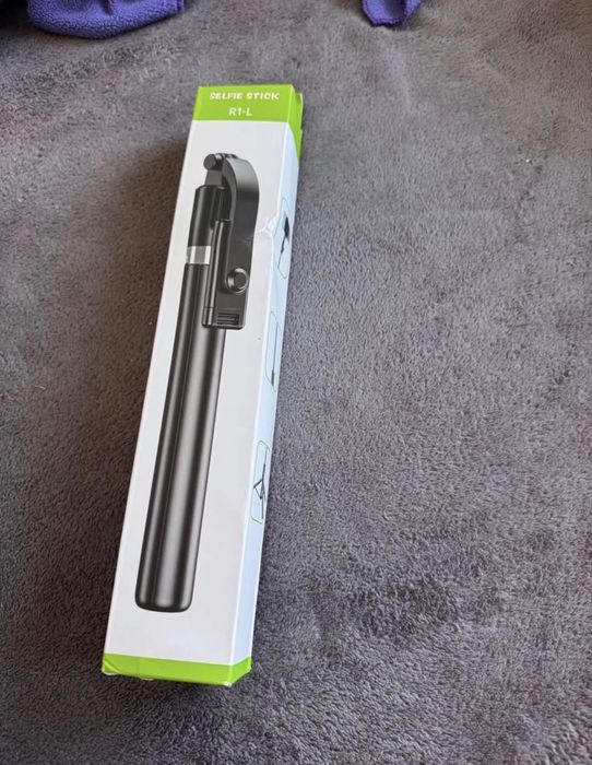 Selfie stick trepied cu telecomandă pentru telefon 170 cm
