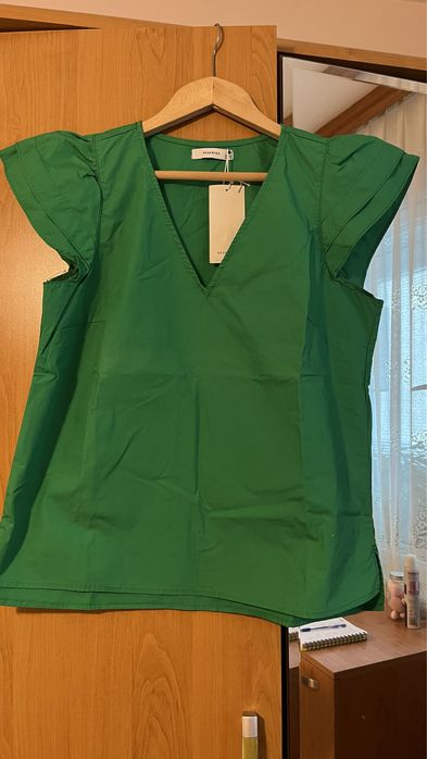 Потник/блуза с къс ръкав  Reserved нова