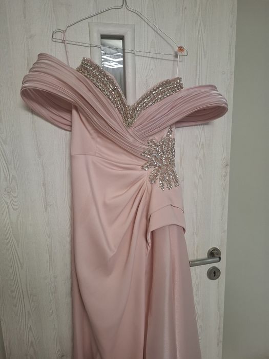 Vând rochie eleganta mărimea 38 - M