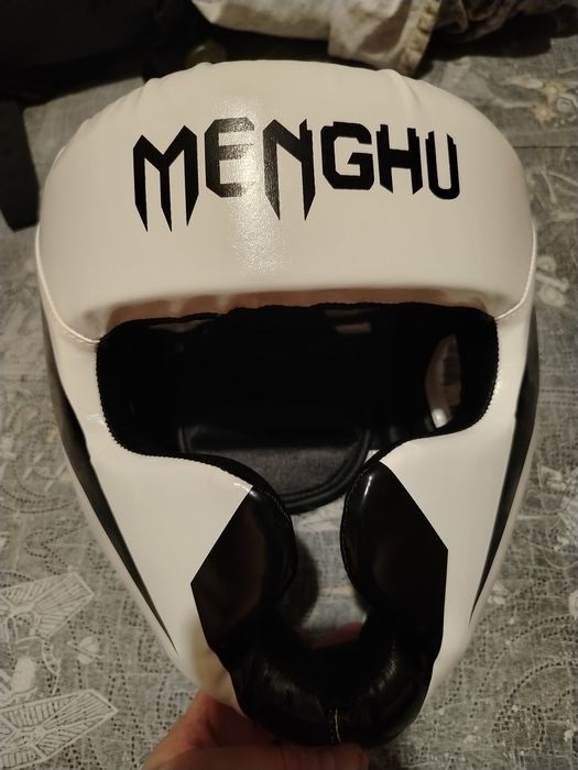 Шлем для бокса, новый. Подойдёт для любых единоборств