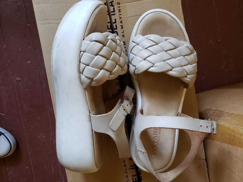 Италиански сандали от естествена кожа