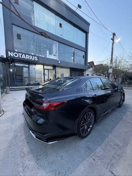 Toyota Camry 2.0 Hybrid (без пробег). 2026 Restyling