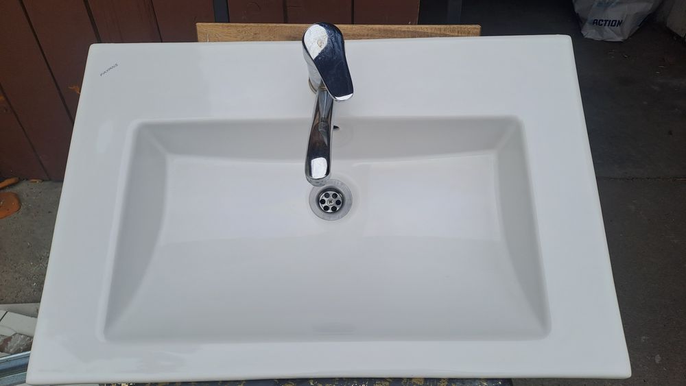 Vind ghiuveta  baie ceramica