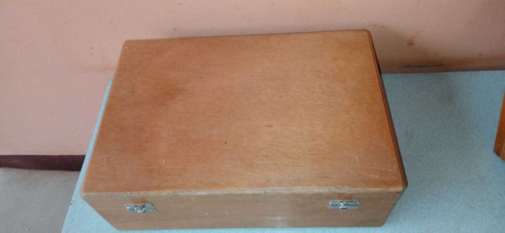 Футляр кейс для фотоаппаратуры и медицинская аптечка