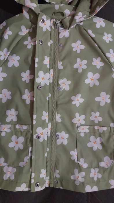 Гумирано яке  (дъждобран) LC Waikiki , 5-6г