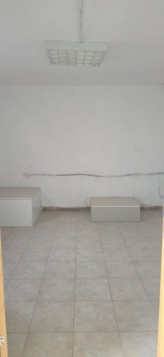 Hale de Inchiriat in Popricani și platformă betonată