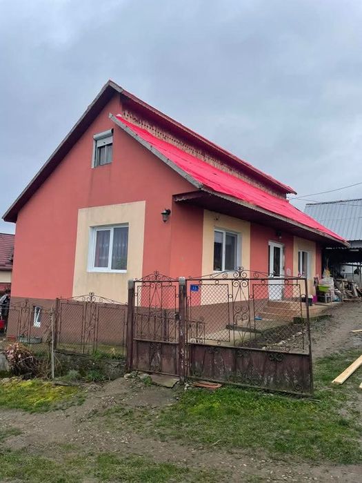 Executăm acoperișul și reparații de urgență