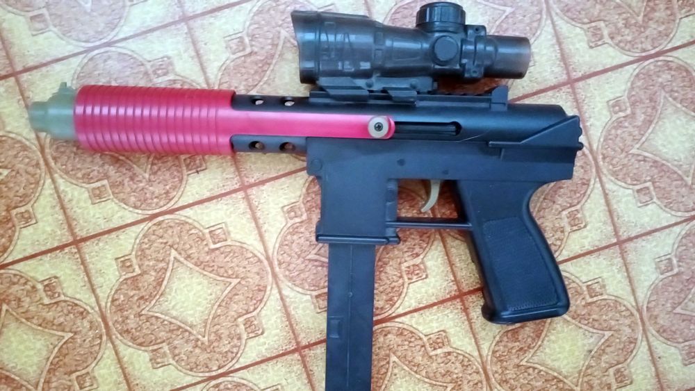 Игрушечный автомат