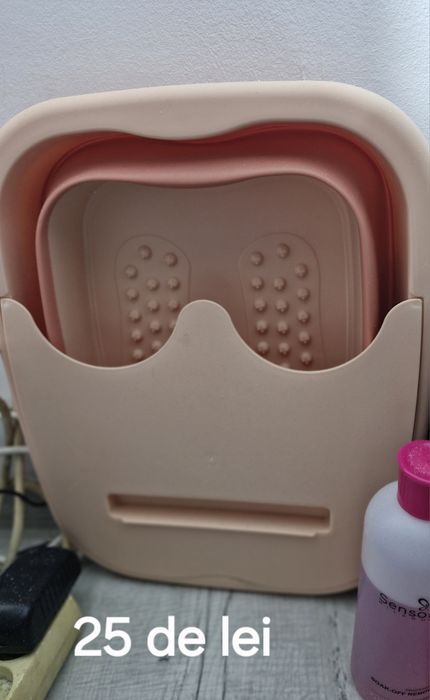 Vând produse unghii