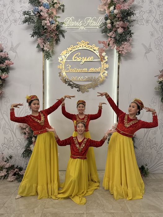 Костюмдер сатылады арзан бағада