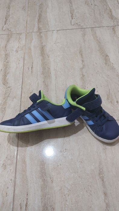 Adidași copii marca Adidas