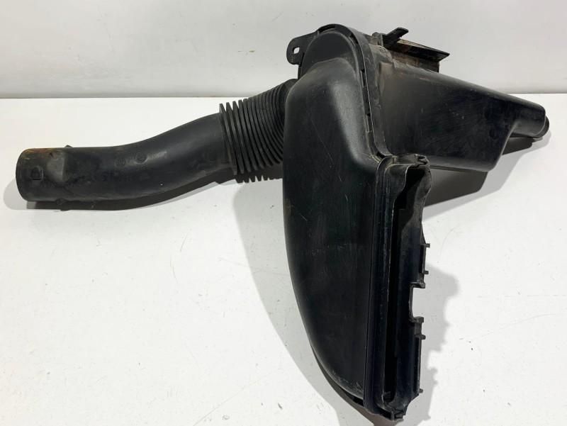 Rezonator cu furtun admisie aer Peugeot 508 9684937980 1.6 hdi